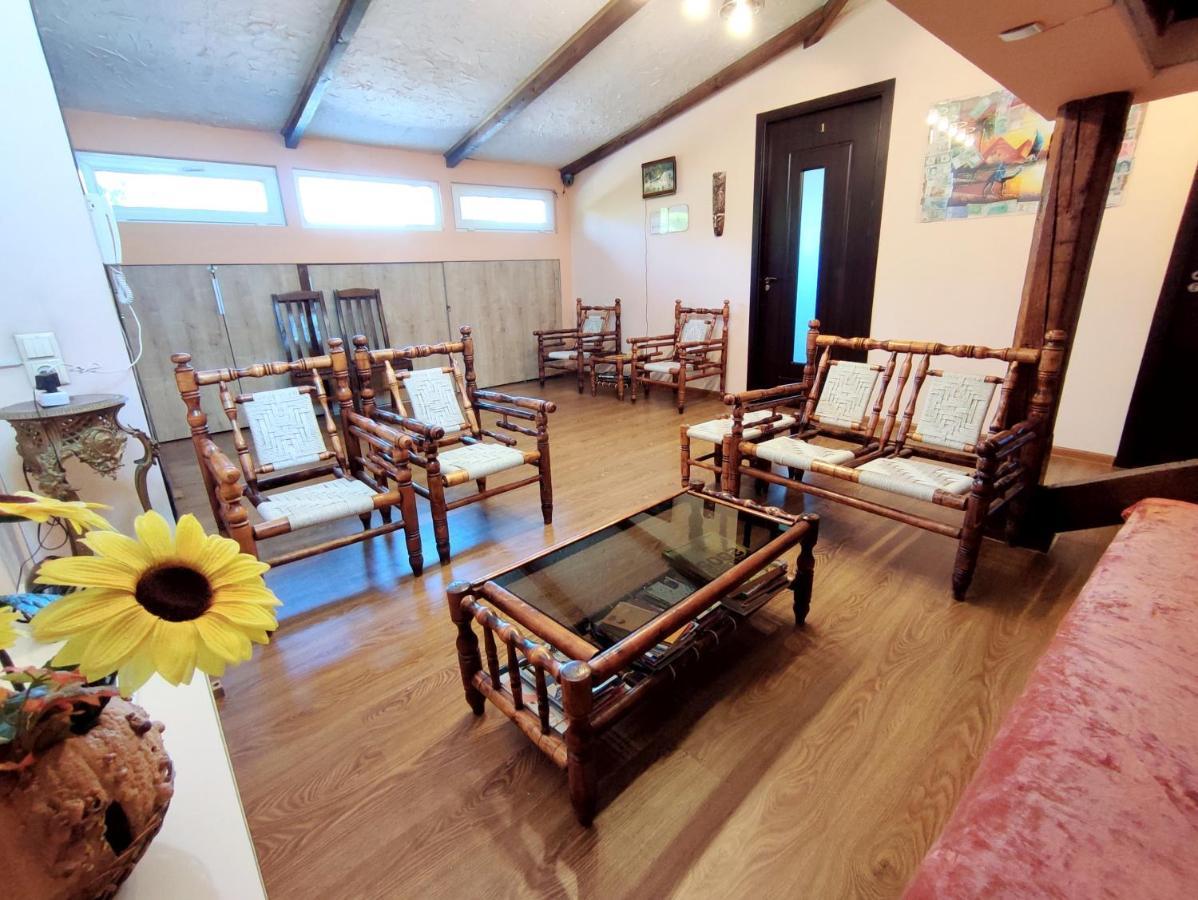 G&L Apartments ティビリシ エクステリア 写真