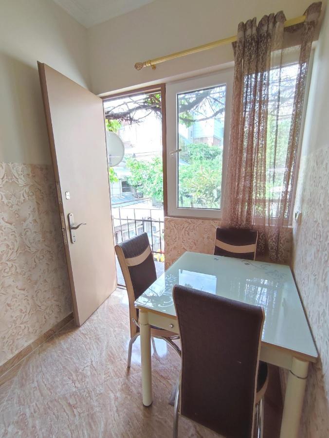 G&L Apartments ティビリシ エクステリア 写真
